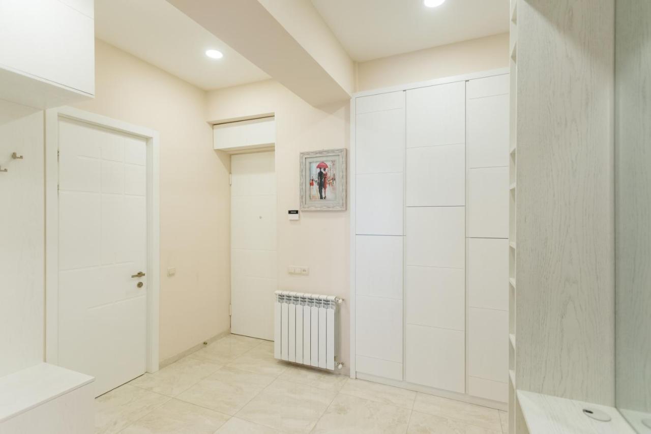 Serviced Apartment On Rustaveli Avenue 16 Τυφλίδα Εξωτερικό φωτογραφία