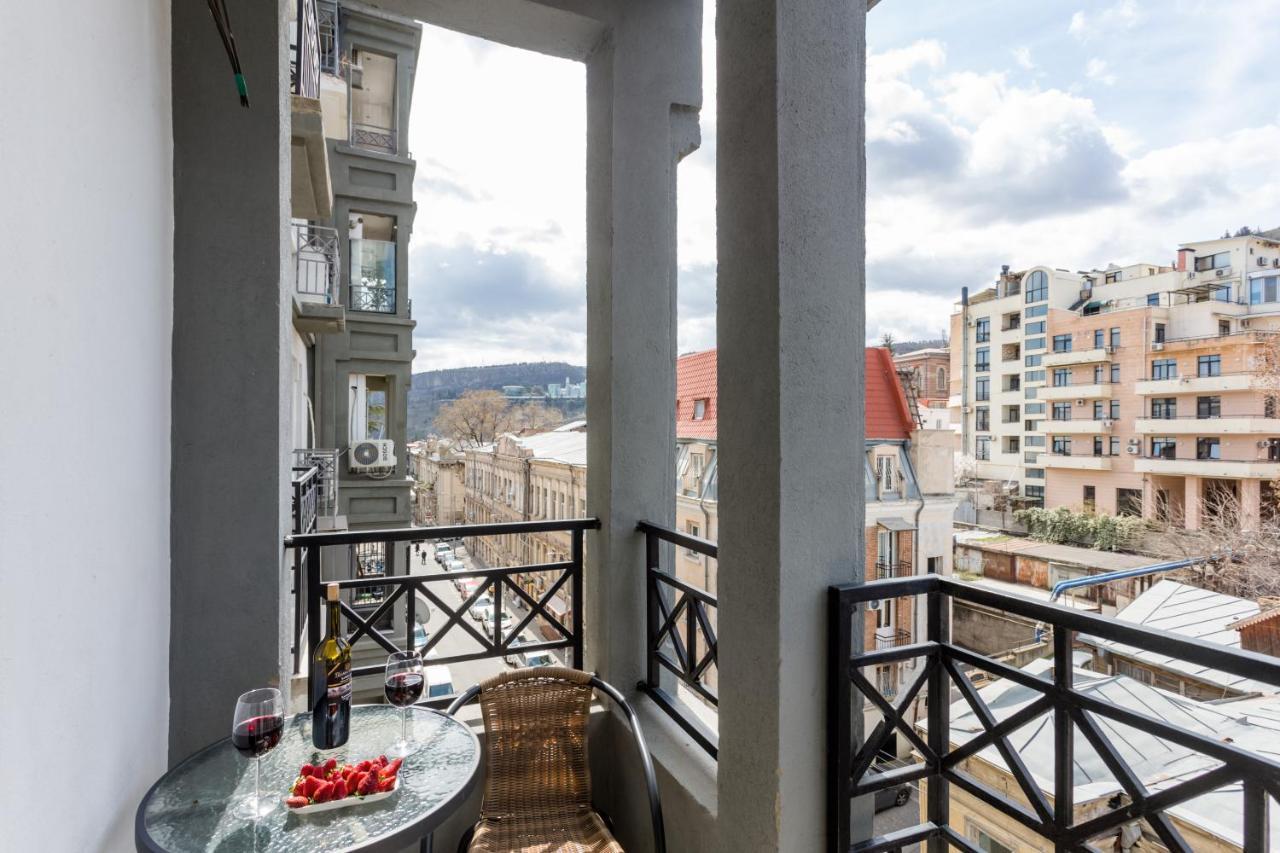 Serviced Apartment On Rustaveli Avenue 16 Τυφλίδα Εξωτερικό φωτογραφία