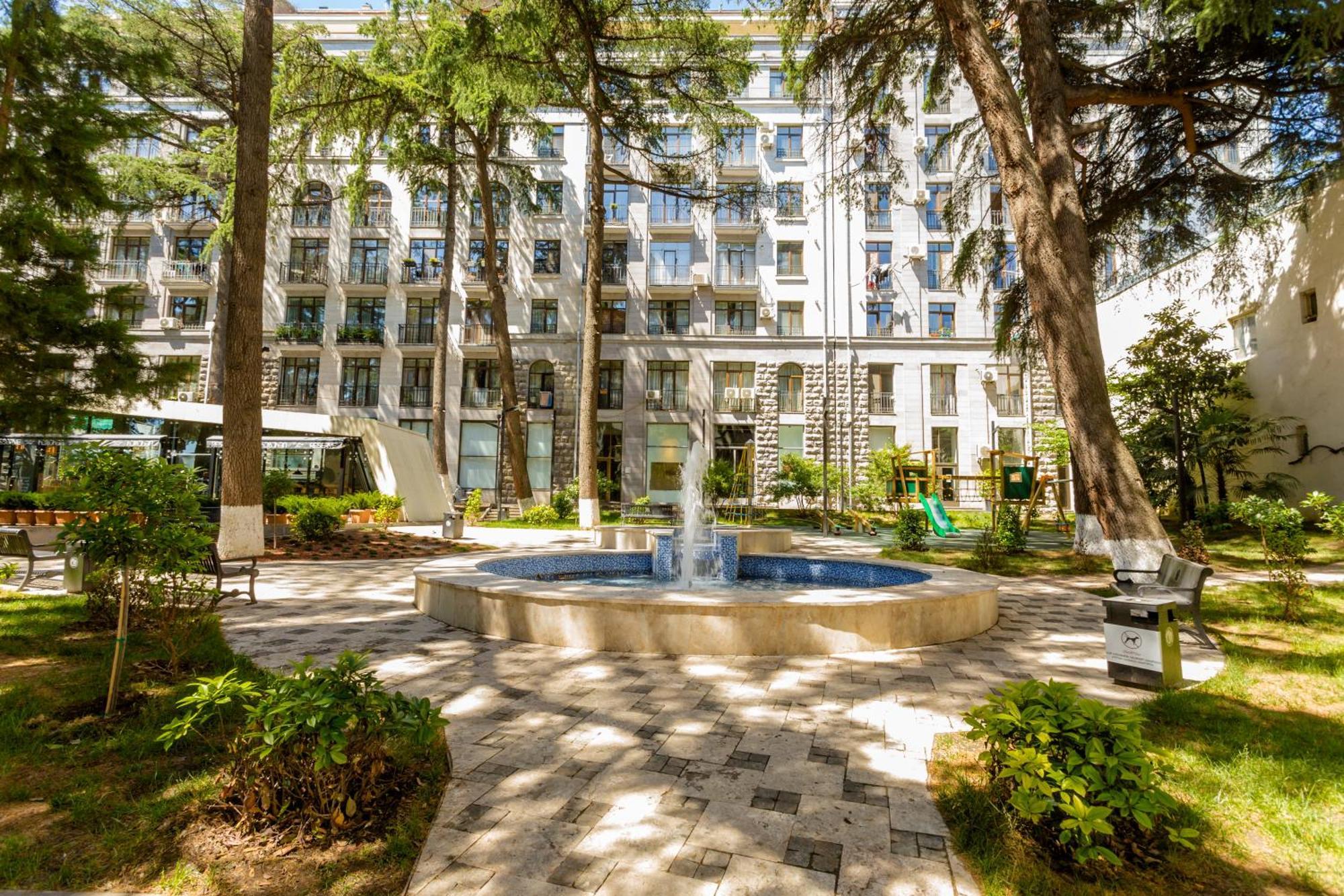 Serviced Apartment On Rustaveli Avenue 16 Τυφλίδα Εξωτερικό φωτογραφία